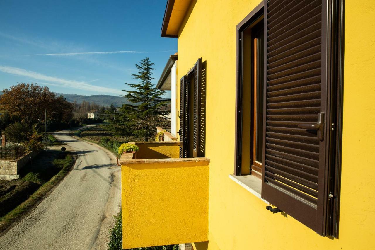 Appartamento Della Pia Bevagna Exterior foto