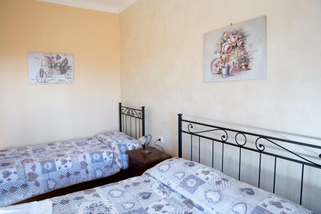 Appartamento Della Pia Bevagna Exterior foto